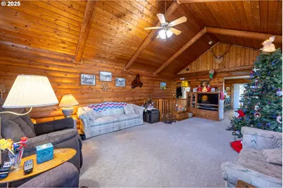 173 Park St, Glide, OR 97443 - Photo 6