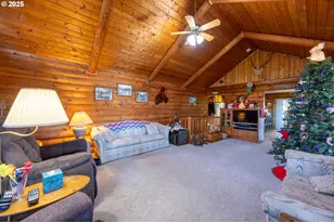 173 Park St, Glide, OR 97443 - Photo 6