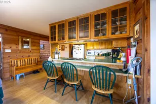 173 Park St, Glide, OR 97443 - Photo 10