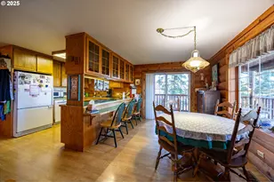 173 Park St, Glide, OR 97443 - Photo 8