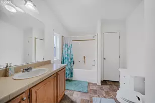 1041 NE 14th Ave, Rockaway Beach, OR 97136 - Photo 18