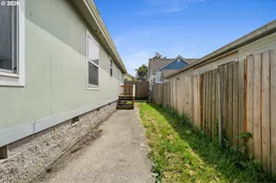 1041 NE 14th Ave, Rockaway Beach, OR 97136 - Photo 22