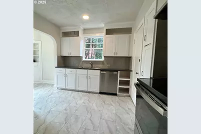 323 NE 47th Ave, Portland, OR 97213 - Photo 12