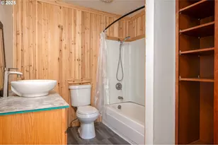 201 Ponderosa Dr, Kelso, WA 98626 - Photo 22