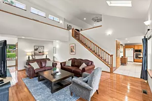 2060 Timberline Dr, Coos Bay, OR 97420 - Photo 4