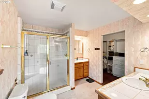 2060 Timberline Dr, Coos Bay, OR 97420 - Photo 10