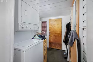 35 NW Dolphin St, Newport, OR 97365 - Photo 14