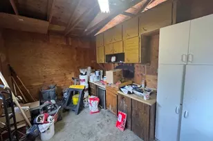 911 Division Ave, La Grande, OR 97850 - Photo 30