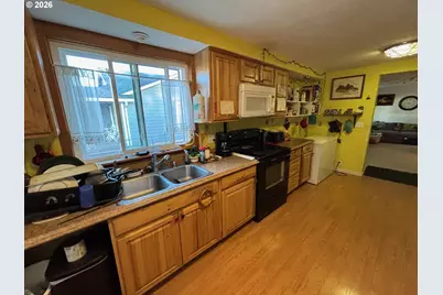 752 S Sunrise Dr, Jefferson, OR 97352 - Photo 6