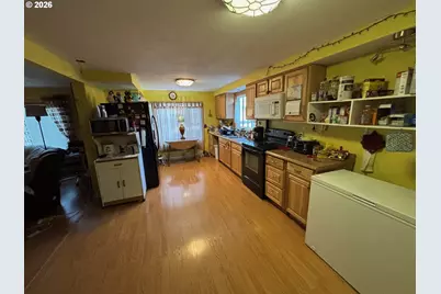 752 S Sunrise Dr, Jefferson, OR 97352 - Photo 4