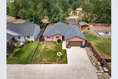 2995 Walnut St, Baker City, OR 97814 - Photo 2
