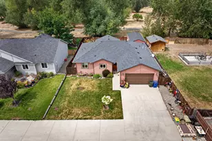 2995 Walnut St, Baker City, OR 97814 - Photo 2