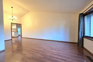 2916 Elysium Ave, Eugene, OR 97401 - Photo 4