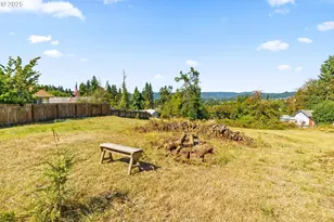 2187 E Madison Ave, Cottage Grove, OR 97424 - Photo 26