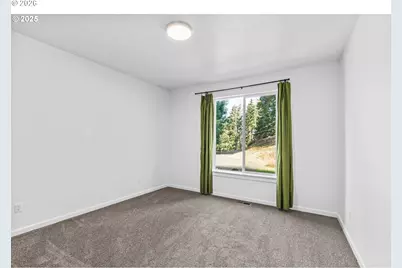 2187 E Madison Ave, Cottage Grove, OR 97424 - Photo 16