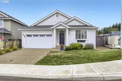 513 NE Fremont Dr, Estacada, OR 97023 - Photo 1