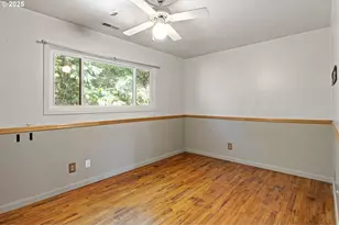 500 E B Ave, Drain, OR 97435 - Photo 28