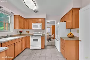 9907 SW 55th Ave, Portland, OR 97219 - Photo 24