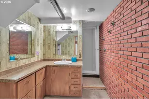 9907 SW 55th Ave, Portland, OR 97219 - Photo 40