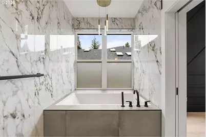 13007 NW 50th Ave, Vancouver, WA 98685 - Photo 4