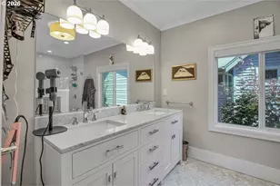 828 7th St, Lake Oswego, OR 97034 - Photo 32