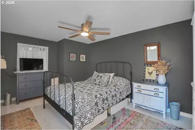 828 7th St, Lake Oswego, OR 97034 - Photo 38