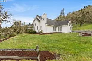 441 Gem Dr, Roseburg, OR 97471 - Photo 42