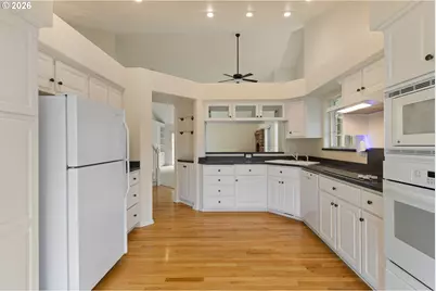 441 Gem Dr, Roseburg, OR 97471 - Photo 14