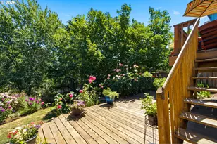 15946 SE Henderson Way, Portland, OR 97236 - Photo 32