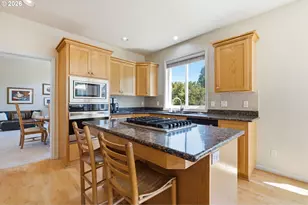 15946 SE Henderson Way, Portland, OR 97236 - Photo 10
