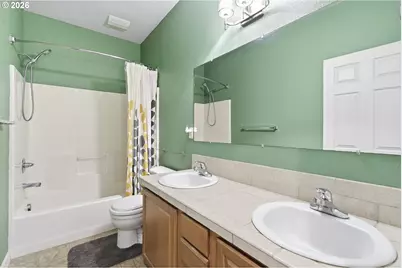 844 SE Woodrow Ln, Hillsboro, OR 97123 - Photo 22