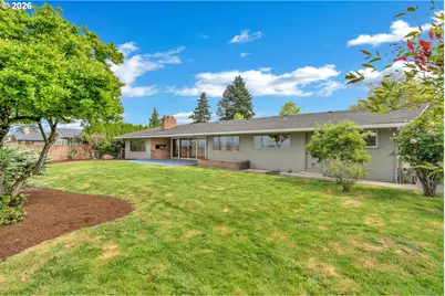 11731 NE Fargo Ct, Portland, OR 97220 - Photo 36