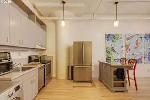1314 NW Irving St, Portland, OR 97209 - Photo 8