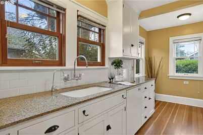 2467 NE 59th Ave, Portland, OR 97213 - Photo 14