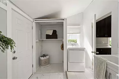7604 SE Woodstock Blvd, Portland, OR 97206 - Photo 22