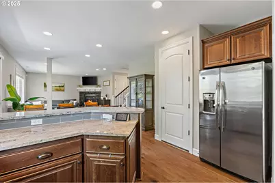 3096 NW Parkhurst Ter, Portland, OR 97229 - Photo 12