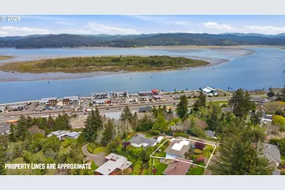 546 W Fir Ave, Coos Bay, OR 97420 - Photo 48