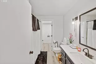 546 W Fir Ave, Coos Bay, OR 97420 - Photo 24