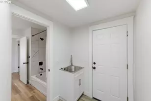 546 W Fir Ave, Coos Bay, OR 97420 - Photo 28