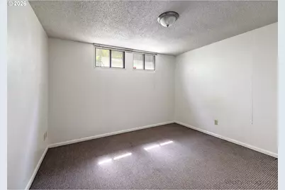 1202 Ogden Ave, Vancouver, WA 98660 - Photo 10