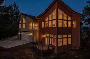 2495 Chester St, North Bend, OR 97459 - Photo 2