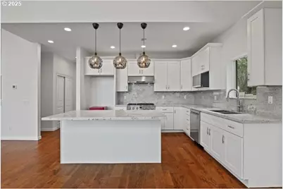 2495 Chester St, North Bend, OR 97459 - Photo 14