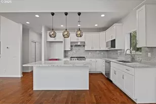 2495 Chester St, North Bend, OR 97459 - Photo 14