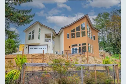 2495 Chester St, North Bend, OR 97459 - Photo 4