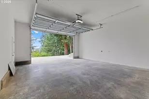 2495 Chester St, North Bend, OR 97459 - Photo 44