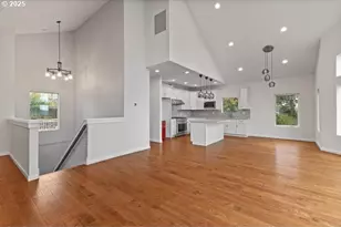 2495 Chester St, North Bend, OR 97459 - Photo 12