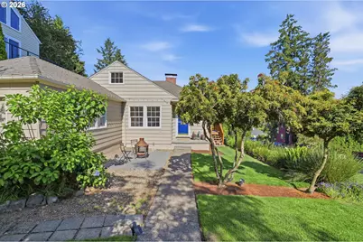7158 SW 4th Ave, Portland, OR 97219 - Photo 4