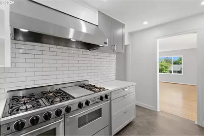 7158 SW 4th Ave, Portland, OR 97219 - Photo 10