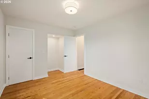 10721 NE 2nd Ave, Portland, OR 97211 - Photo 18