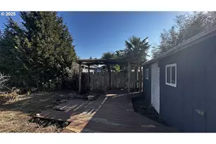 920 NE 77th Ave, Portland, OR 97213 - Photo 4